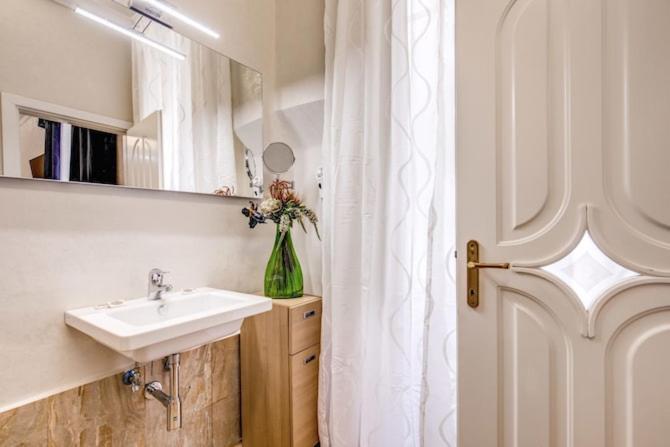 ホテル Smart Lux Roma Centro エクステリア 写真